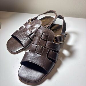 100% Italian Leather Bandolino Dark Brown Sandals
